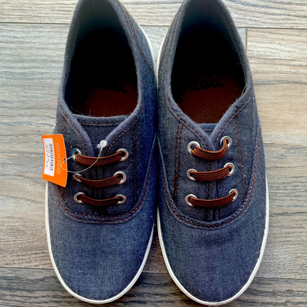 Boy shoes
